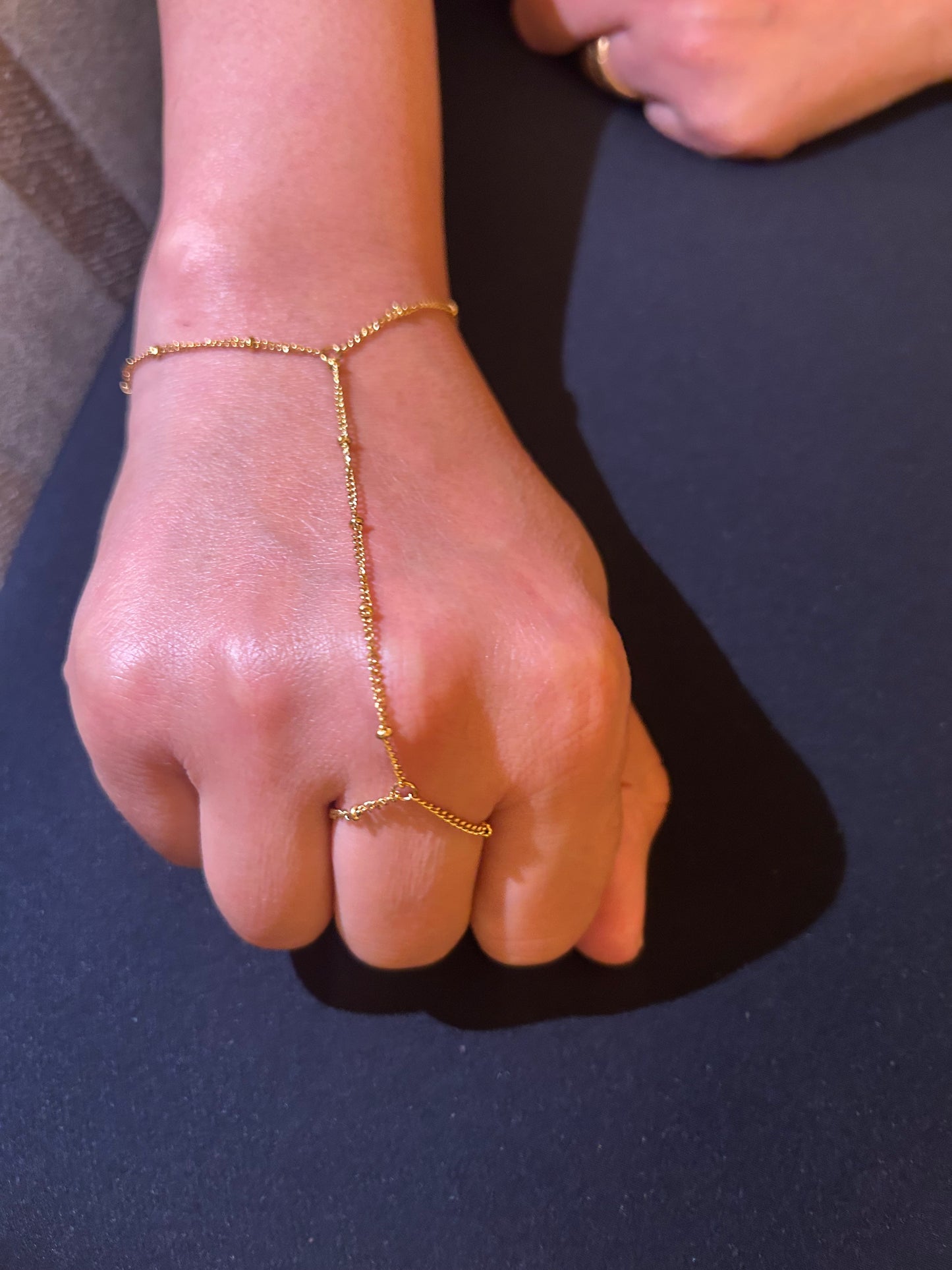 Levant Hand Chain