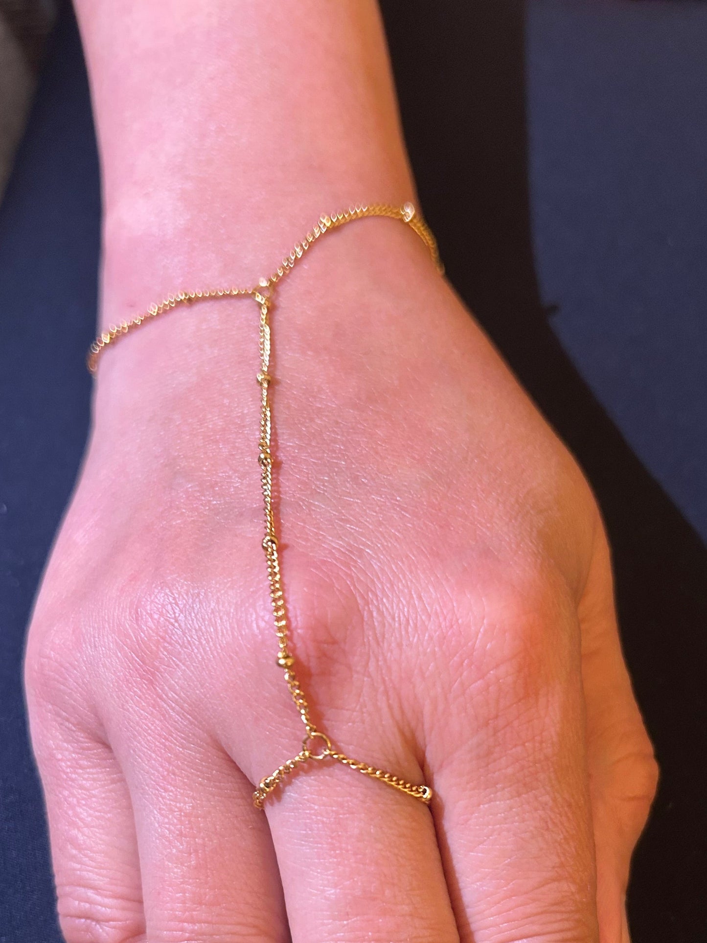 Levant Hand Chain